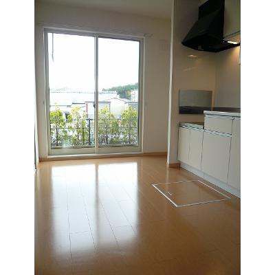 カーサ　フォレスタ 101【管理NO：1-016913701-01010】 ★家具家電は申し込み後に搬入します★の物件画像