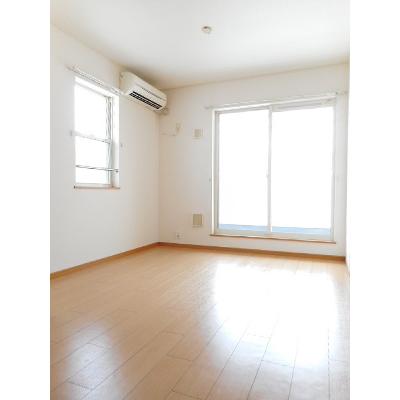 ソレイユ友Ｂ棟 203【管理NO：1-013998302-02030】 ★家具家電は申し込み後に搬入します★の物件画像