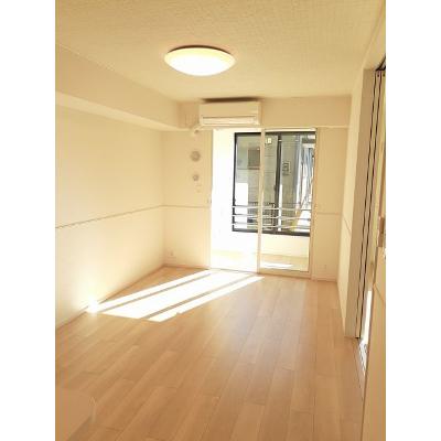 ルル・フルール　Ⅰ 102【管理NO：1-026950701-01020】 ★家具家電は申し込み後に搬入しますの物件画像