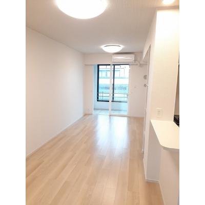 レジャリー　バッド 104【管理NO：1-026893701-01040】 ★家具家電は申し込み後に搬入します★の物件画像