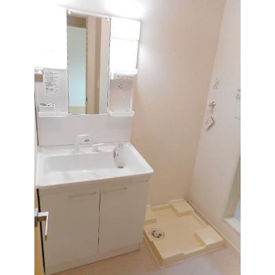 グランデュール 105【管理NO：1-022979301-01050】 ★家具家電は申し込み後に搬入しますの物件画像