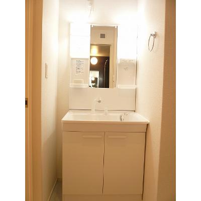 インペリアル　リバー　Ⅰ 102【管理NO：1-021062701-01020】 ★家具家電は申し込み後に搬入しますの物件画像