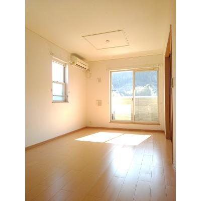 カーサ・クラレ 204【管理NO：1-014982101-02040】 ★家具家電は申し込み後に搬入しますの物件画像
