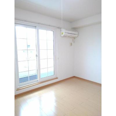 ベアレン　サイド 201【管理NO：1-014698601-02010】 ★家具家電は申し込み後に搬入します★の物件画像