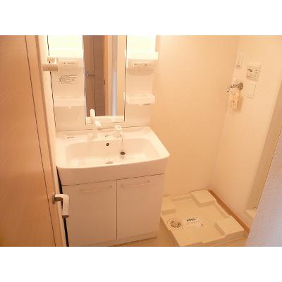 キング　フィッシャー 102【管理NO：1-016811901-01020】 ★家具家電は申し込み後に搬入しますの物件画像