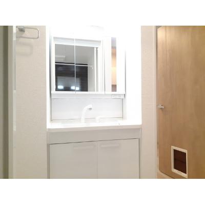 モント　ブレチア 102【管理NO：1-027385501-01020】 ★家具家電は申し込み後に搬入しますの物件画像