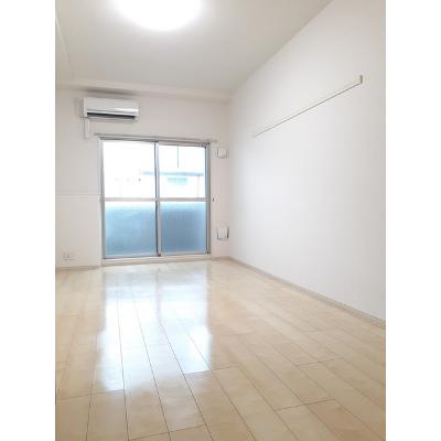 ＷＡＶＥ 301【管理NO：1-021061301-03010】 ★家具家電は申し込み後に搬入します★の物件画像