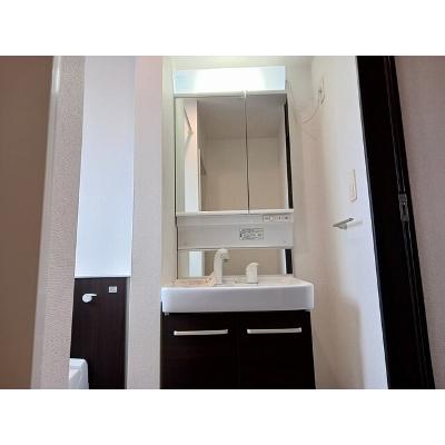 Ｅａｓｔａｖｅｎｕｅ 204【管理NO：1-020979001-02040】 ★家具家電は申し込み後に搬入します★の物件画像