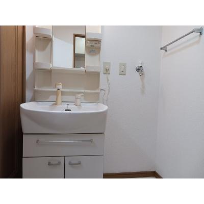 クレスト呉服町 403【管理NO：1-013220601-04030】 ★家具家電は申し込み後に搬入します★の物件画像