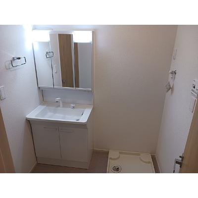 オルタ　コート 104【管理NO：1-028480101-01040】 ★家具家電は申し込み後に搬入しますの物件画像