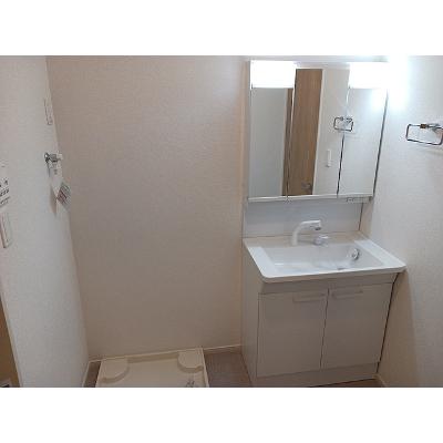 オルタ　コート 102【管理NO：1-028480101-01020】 ★家具家電は申し込み後に搬入します★の物件画像