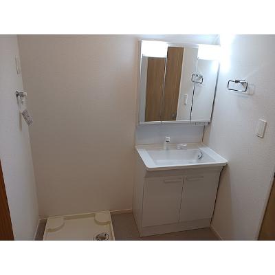 オルタ　コート 101【管理NO：1-028480101-01010】 ★家具家電は申し込み後に搬入します★の物件画像