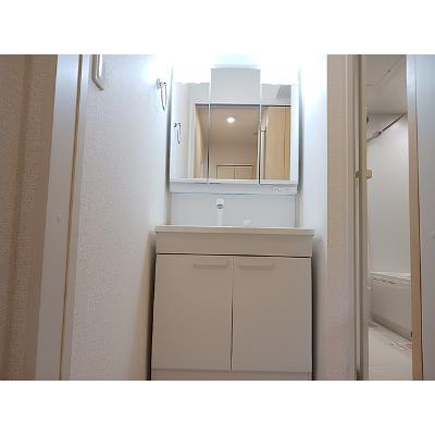 ラ・ヴィータ 203【管理NO：1-024670001-02030】 ★家具家電は申し込み後に搬入しますの物件画像