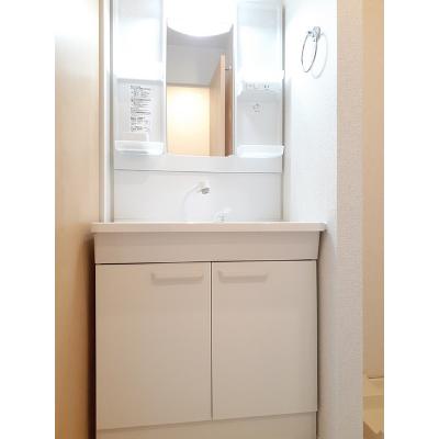 ラ・カーサ 104【管理NO：1-023340601-01040】 ★家具家電は申し込み後に搬入しますの物件画像