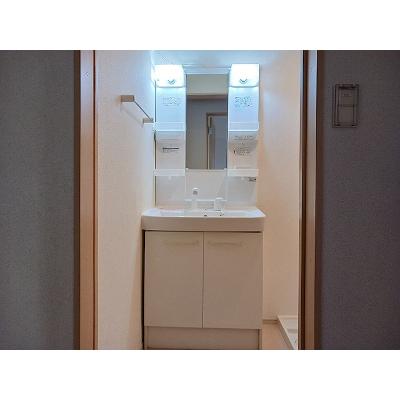 ファミ－ユＫ 102【管理NO：1-020255501-01020】 ★家具家電は申し込み後に搬入しますの物件画像