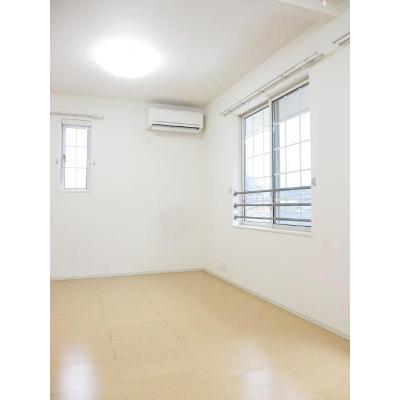ＨＩＫＡＲＩ　ＦＯＲＥＶＥＲ 202【管理NO：1-017833601-02020】 ★家具家電は申し込み後に搬入します★の物件画像