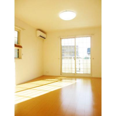 ｖｉｌｌａ　ｓｕｎｌｉｔ 101【管理NO：1-017085101-01010】 ★家具家電は申し込み後に搬入しますの物件画像