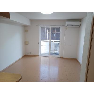Ｔ．Ｒｉｏｎ 102【管理NO：1-016227401-01020】 ★家具家電は申し込み後に搬入します★の物件画像