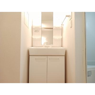 シェ・リュイ 204【管理NO：1-015441401-02040】 ★家具家電は申し込み後に搬入しますの物件画像