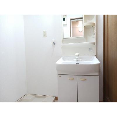 クローバーズヒル田上台 102【管理NO：1-011847801-01020】 ★家具家電は申し込み後に搬入します★の物件画像