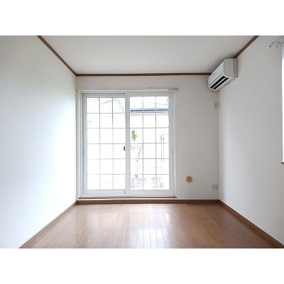 クレスト－ルＦ 103【管理NO：1-011828101-01030】 ★家具家電は申し込み後に搬入しますの物件画像