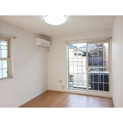 リバ－サイドＴ・Ｊ 104【管理NO：1-011432301-01040】 ★家具家電は申し込み後に搬入しますの物件画像
