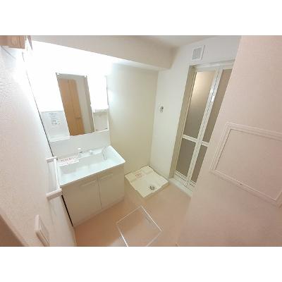 ルトゥール 204【管理NO：1-022206401-02040】 ★家具家電は申し込み後に搬入します 2026年09月中旬入居可能の物件画像