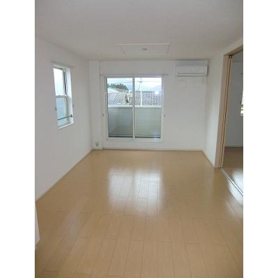 ローズヒルⅡ 201【管理NO：1-017441102-02010】 ★家具家電は申し込み後に搬入します 2026年08月中旬入居可能の物件画像