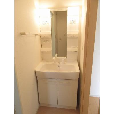 ローズヒルⅠ 101【管理NO：1-017441101-01010】 ★家具家電は申し込み後に搬入します 2026年08月中旬入居可能の物件画像