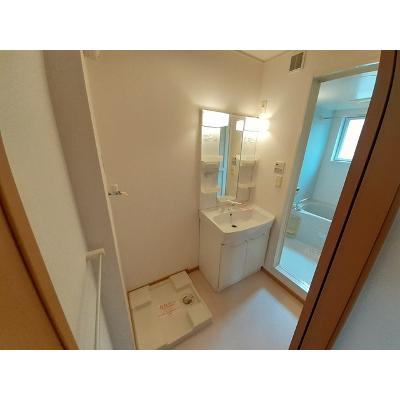 ネオ・ブリーズ 104【管理NO：1-015399801-01040】 ★家具家電は申し込み後に搬入します★の物件画像