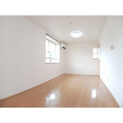 サンヒルズ三郷 203【管理NO：1-010139101-02030】 ★家具家電は申し込み後に搬入しますの物件画像