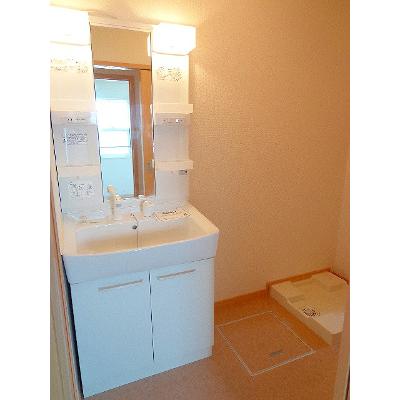 ルナハイツ霧島 201【管理NO：1-016239701-02010】 ★家具家電は申し込み後に搬入しますの物件画像