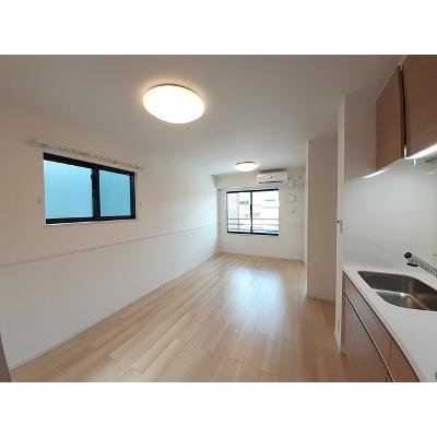 Ｓｅｒｅｎａ 205【管理NO：1-027361601-02040】 ★家具家電は申し込み後に搬入しますの物件画像