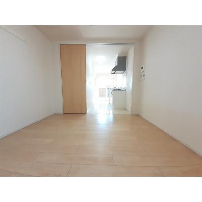 アルモニー大浜 201【管理NO：1-021807901-02010】 ★家具家電は申し込み後に搬入します★ ★2026年10月下旬入居可能★の物件画像