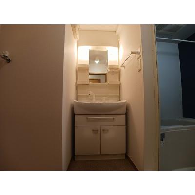 ファミール 201【管理NO：1-014744501-02010】 ★家具家電は申し込み後に搬入します 2026年08月中旬入居可能の物件画像