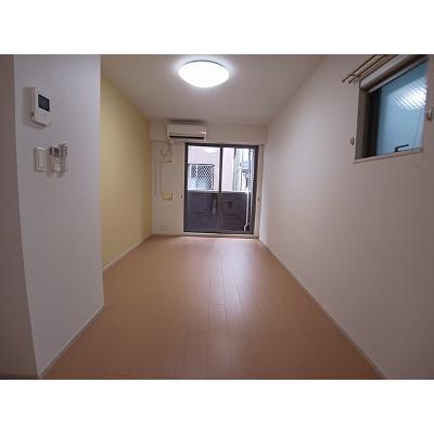 こもれびガーデン 101【管理NO：1-019988401-01010】 ★家具家電は申し込み後に搬入しますの物件画像
