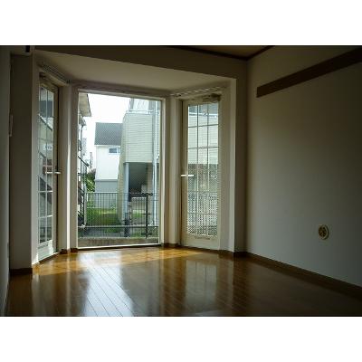 ローズ・フルール 102【管理NO：1-010916501-01020】 ★家具家電は申し込み後に搬入しますの物件画像