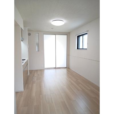 カメリヤウッド 101【管理NO：1-028048501-01010】 ★家具家電は申し込み後に搬入しますの物件画像