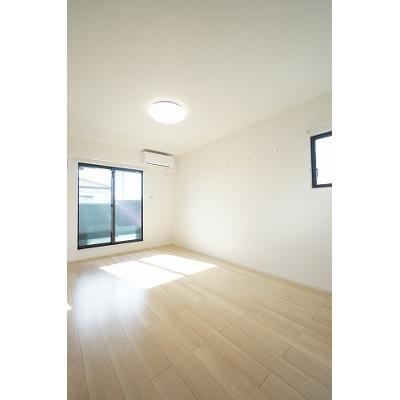 ソレアードプラーサⅥ 201【管理NO：1-027232901-02010】 2026年07月中旬入居可能の物件画像