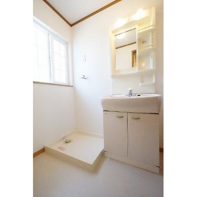 ラルジュ・翠ケ丘一番館 103【管理NO：1-007899801-01030】 ★家具家電は申し込み後に搬入します★の物件画像