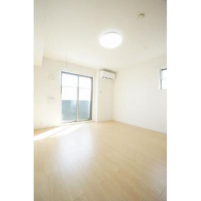 カーサカメリアⅦ 107【管理NO：1-022871701-01060】 ★家具家電は申し込み後に搬入します★の物件画像