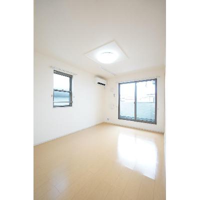 ランドマーク 201【管理NO：1-018658101-02010】 ★家具家電は申し込み後に搬入します★の物件画像
