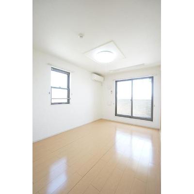 リジエール　Ⅰ 201【管理NO：1-017856101-02010】 ★家具家電は申し込み後に搬入します★の物件画像