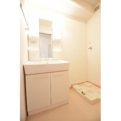 モンターニュ・ジョリＣ 103【管理NO：1-015549901-01030】 ★家具家電は申し込み後に搬入します★の物件画像