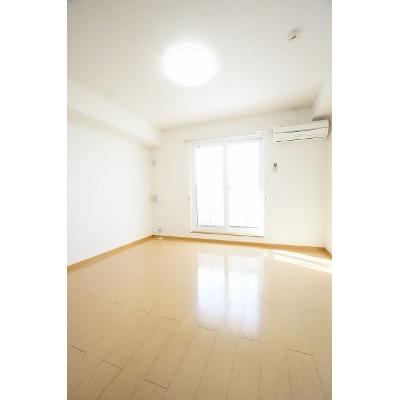 ローゼンハイム 202【管理NO：1-015434601-02020】 ★家具家電は申し込み後に搬入します★の物件画像