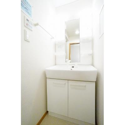 ローゼンハイム 202【管理NO：1-015434601-02020】 ★家具家電は申し込み後に搬入します★の物件画像