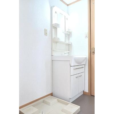 カムフォタブル　スペース　Ｋ 202【管理NO：1-012707501-02020】 ★家具家電は申し込み後に搬入します★の物件画像