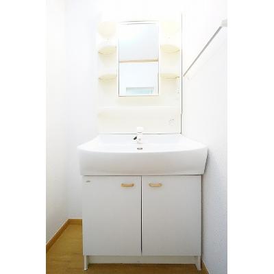 グランドキャニオン 102【管理NO：1-012147901-01020】 ★家具家電は申し込み後に搬入します★ ★2026年09月中旬入居可能★の物件画像