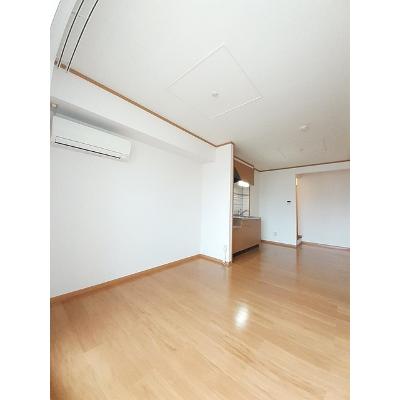 レジーナ２２ 202【管理NO：1-011903001-02020】 ★家具家電は申し込み後に搬入します★の物件画像