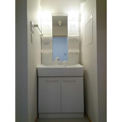 ＮＭＯＮ　Ｅ 202【管理NO：1-099241101-02020】 ★家具家電は申し込み後に搬入します★の物件画像